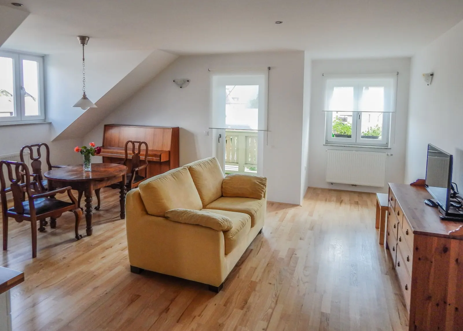 Apartma z razgledom: dnevni prostor
